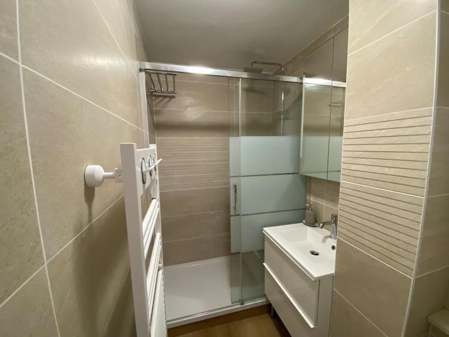 Sea-View - Wifi - Parking Apartment Six-Fours-les-Plages Exterior photo
